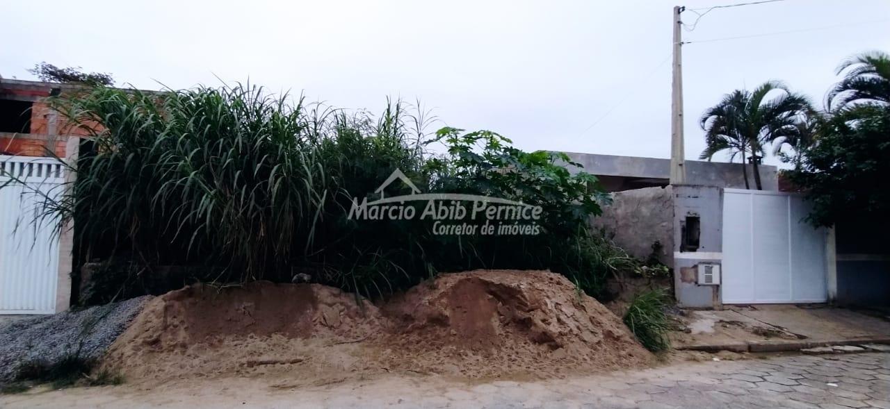 Terreno a 200 m praia